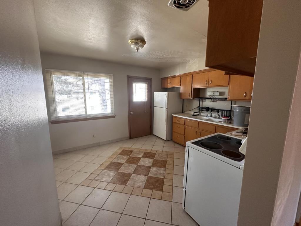 N89W15848 Main St - Photo 6 of 8