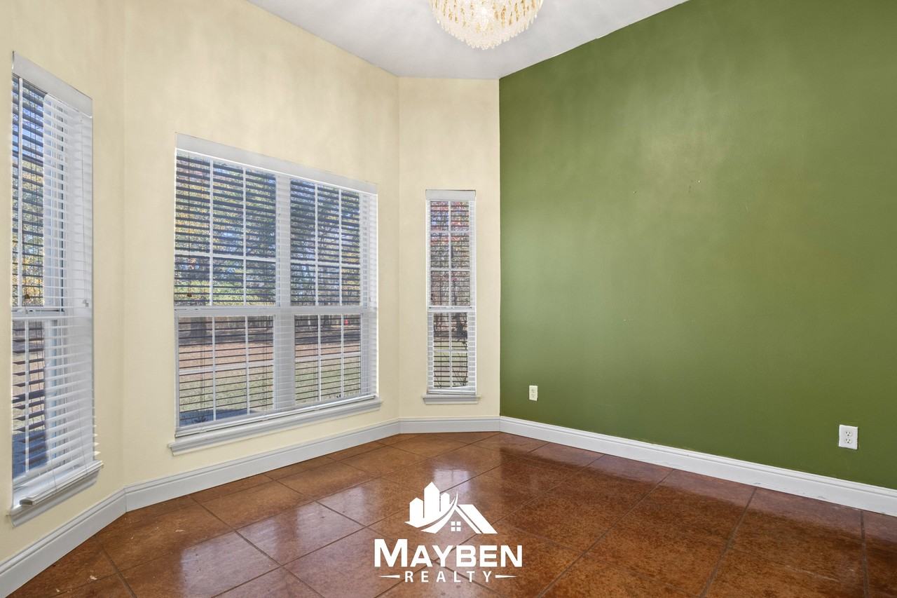 200 Forrest Hill Rd - Photo 3 of 8