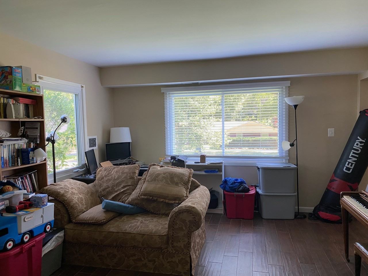 12612 Cedarbrook Ln - Photo 2 of 13