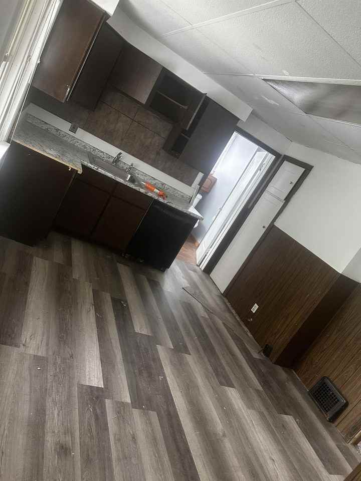 16301 Huntmere Ave #1 - Photo 7 of 9