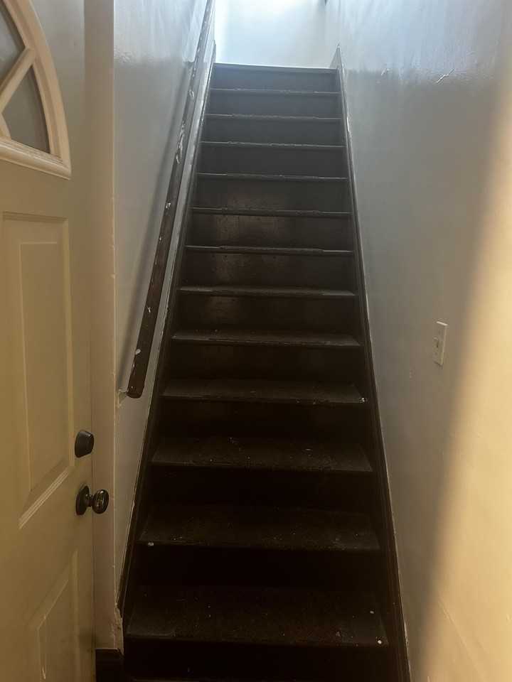 16301 Huntmere Ave #1 - Photo 4 of 9