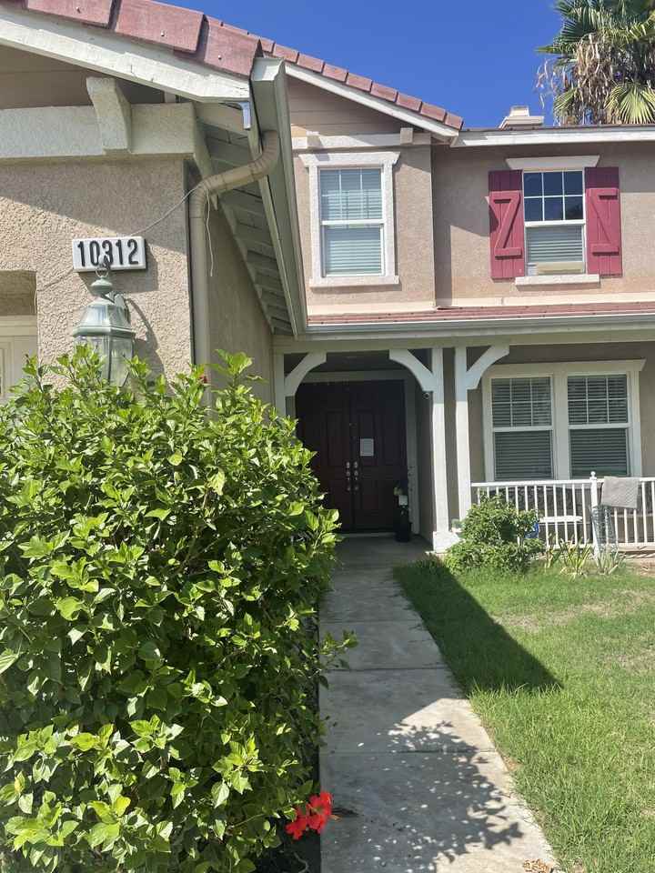 10312 Whitecrown Cir - Photo 3 of 33