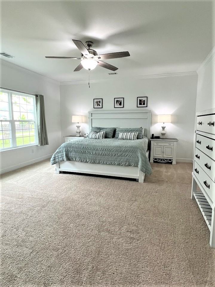 56 Osgood Ln - Photo 2 of 37