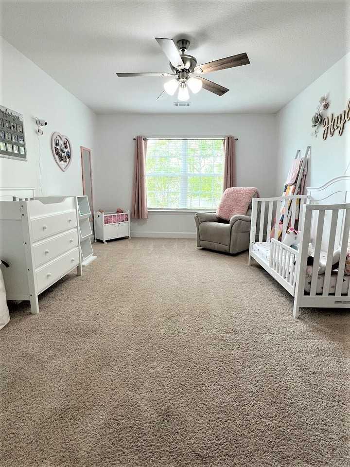 56 Osgood Ln - Photo 4 of 37