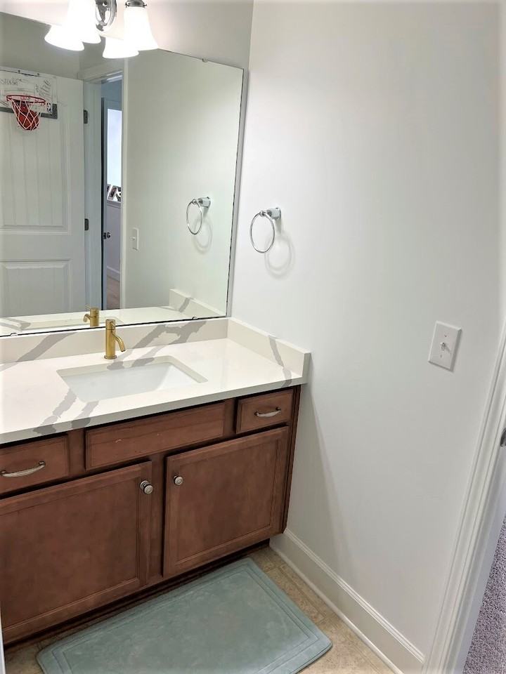 56 Osgood Ln - Photo 6 of 37