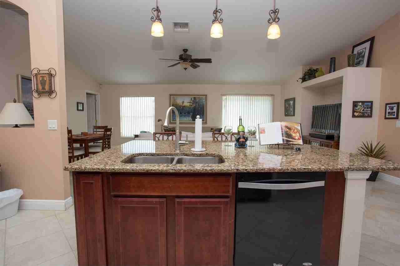 301 Se 1st St - Photo 5 of 50