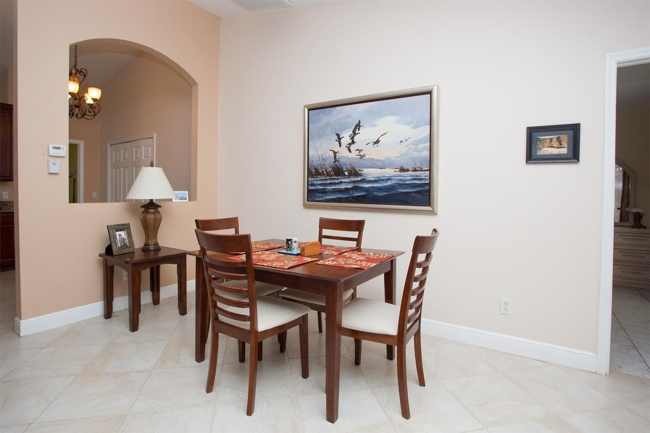 301 Se 1st St - Photo 3 of 50