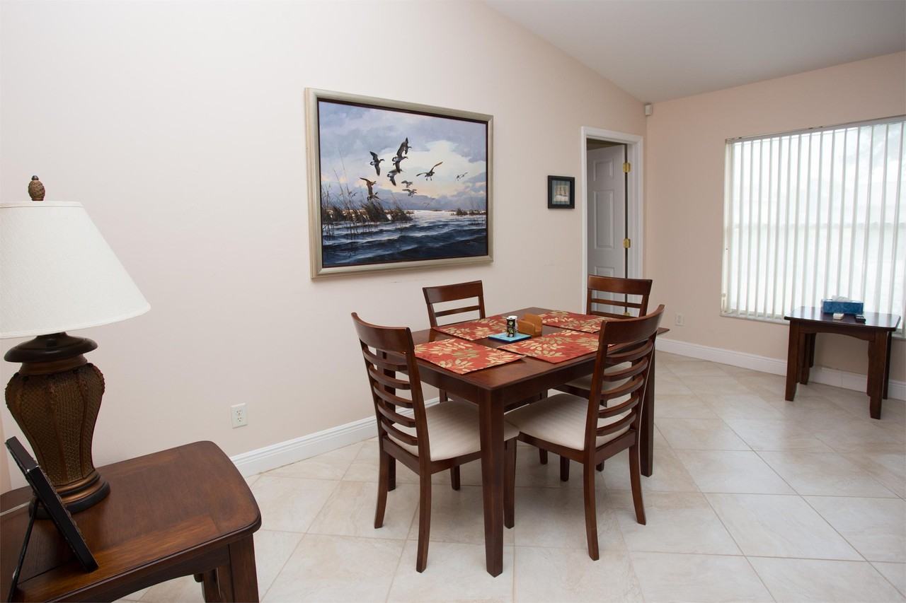 301 Se 1st St - Photo 3 of 50