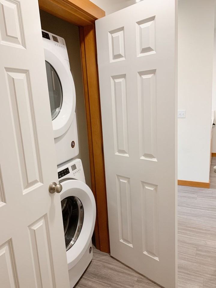 1111 N Forest St - Photo 6 of 36