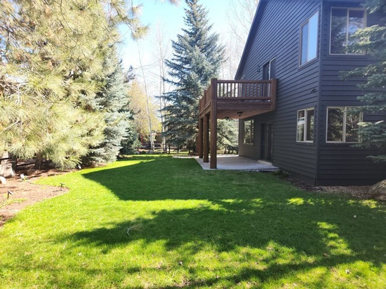 5317 Sandhill Ct - Photo 3 of 37