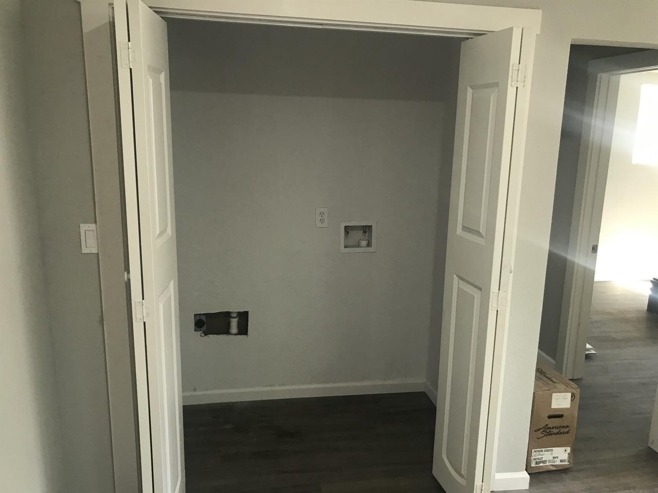 312 W Austin Ave #B - Photo 6 of 7