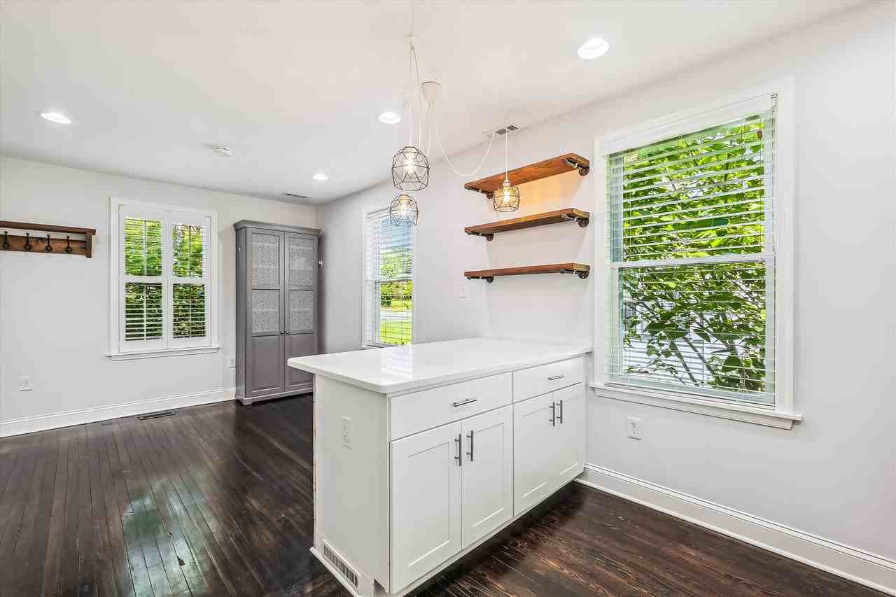 2612 33rd St Se #X - Photo 3 of 31