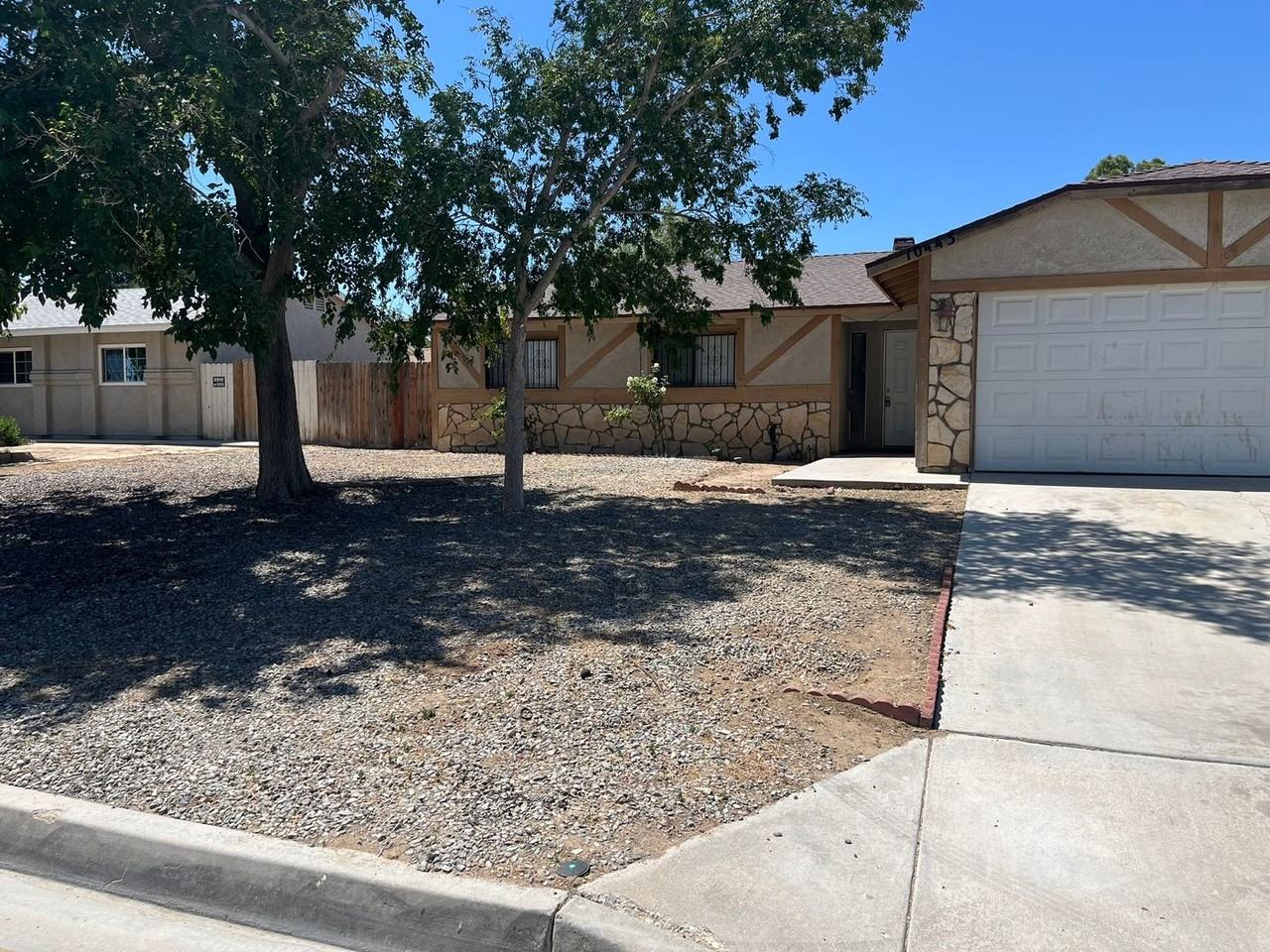 10443 Cimmeron Trail Dr - Photo 2 of 20
