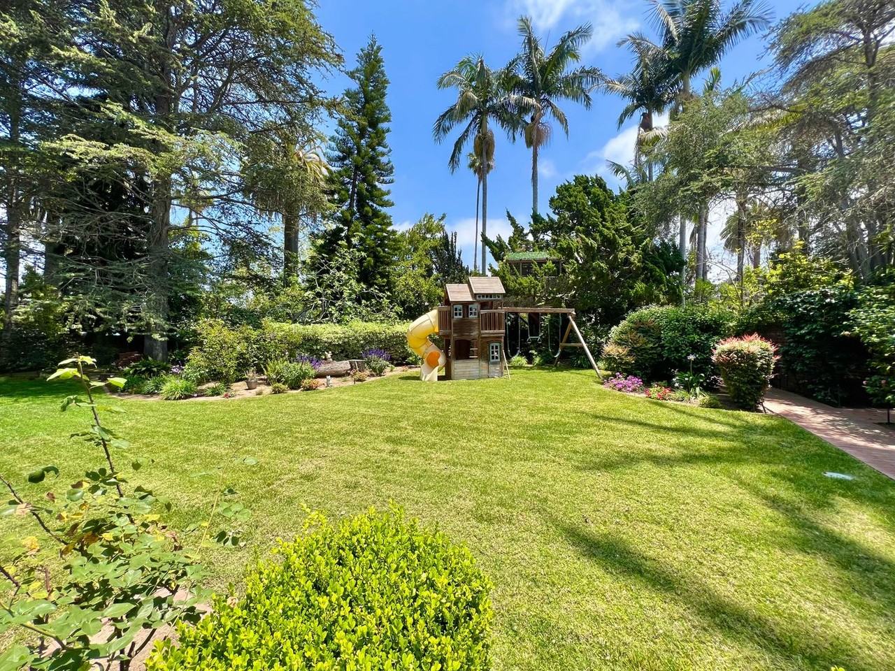 4101 Pacific Ave - Photo 2 of 50