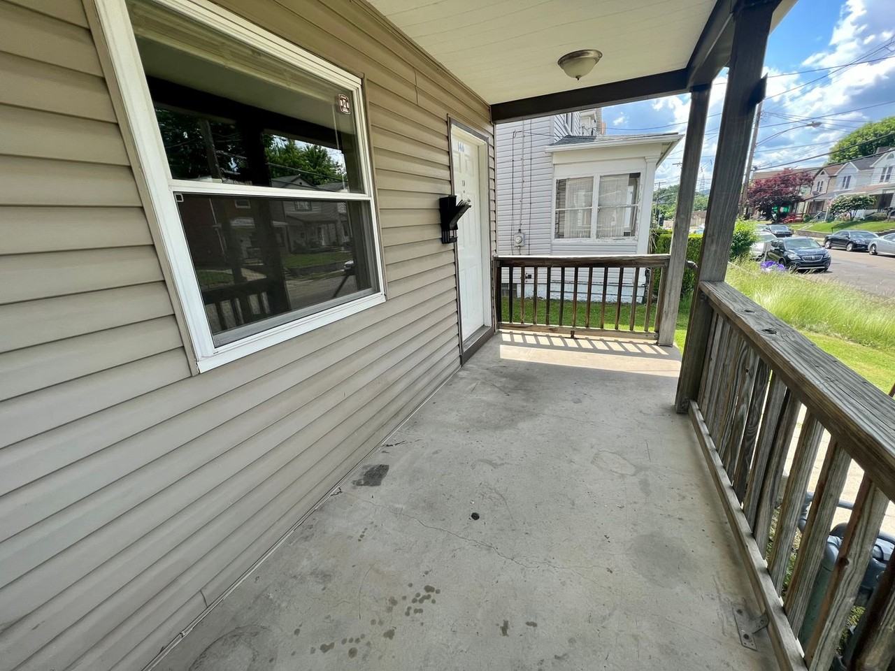 146 Maplewood Avenue (Full Service) - Photo 3 of 17