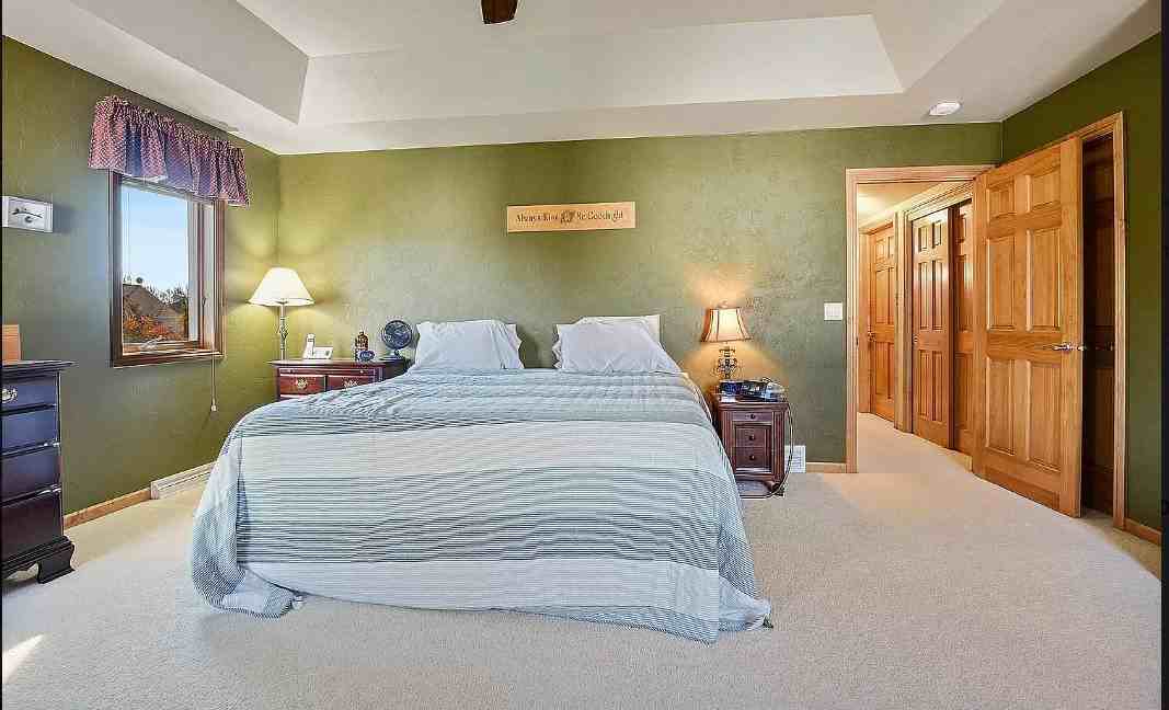 4932 N Waterford Dr #1 - Photo 6 of 9