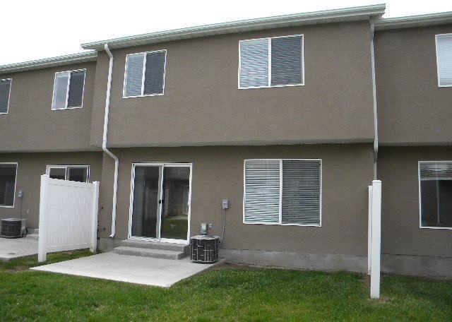 164 Savannah Ln - Photo 3 of 9