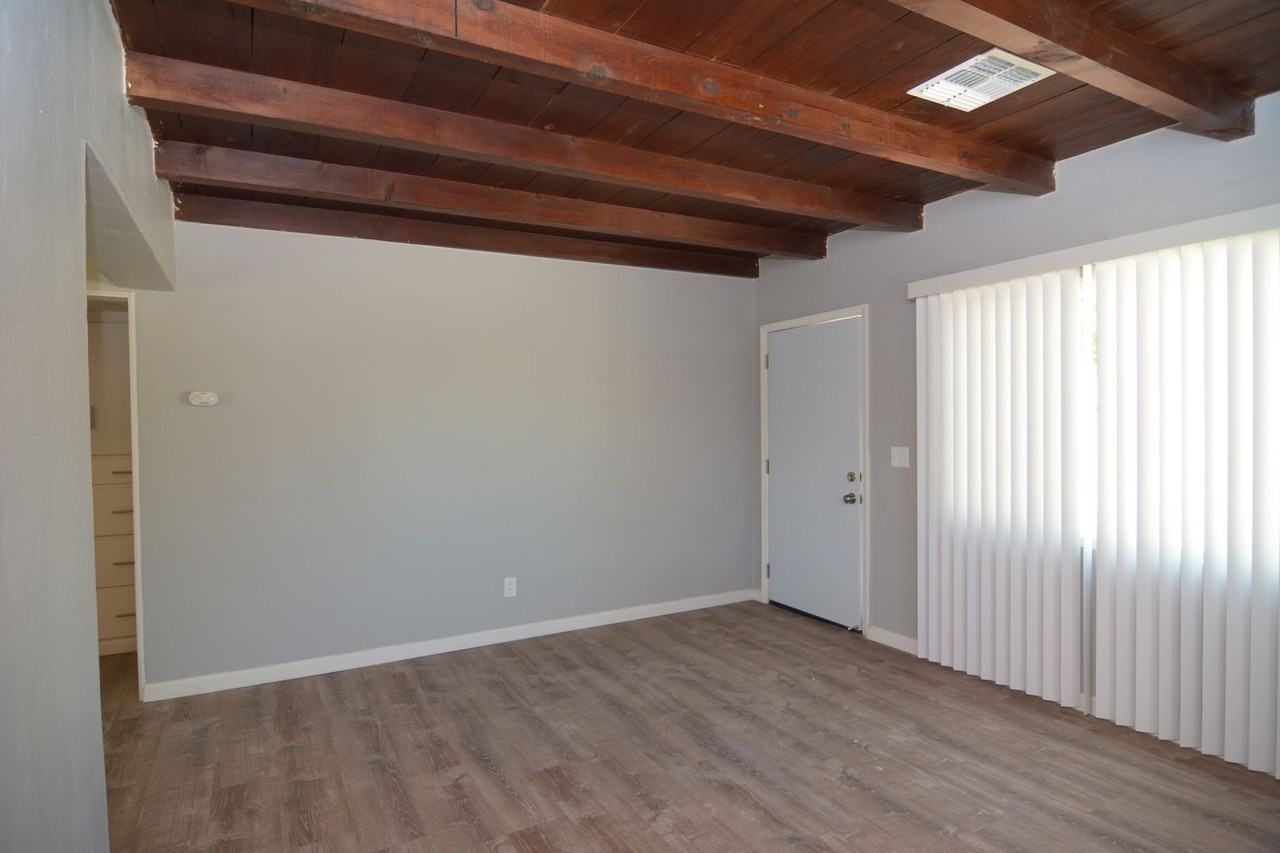 3830 E Fairmount St #A - Photo 5 of 14