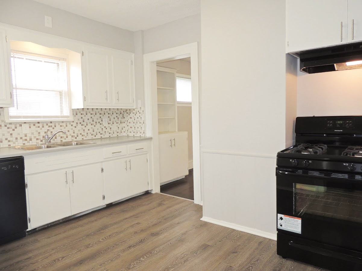 3810 Parkdale Rd - Photo 5 of 14