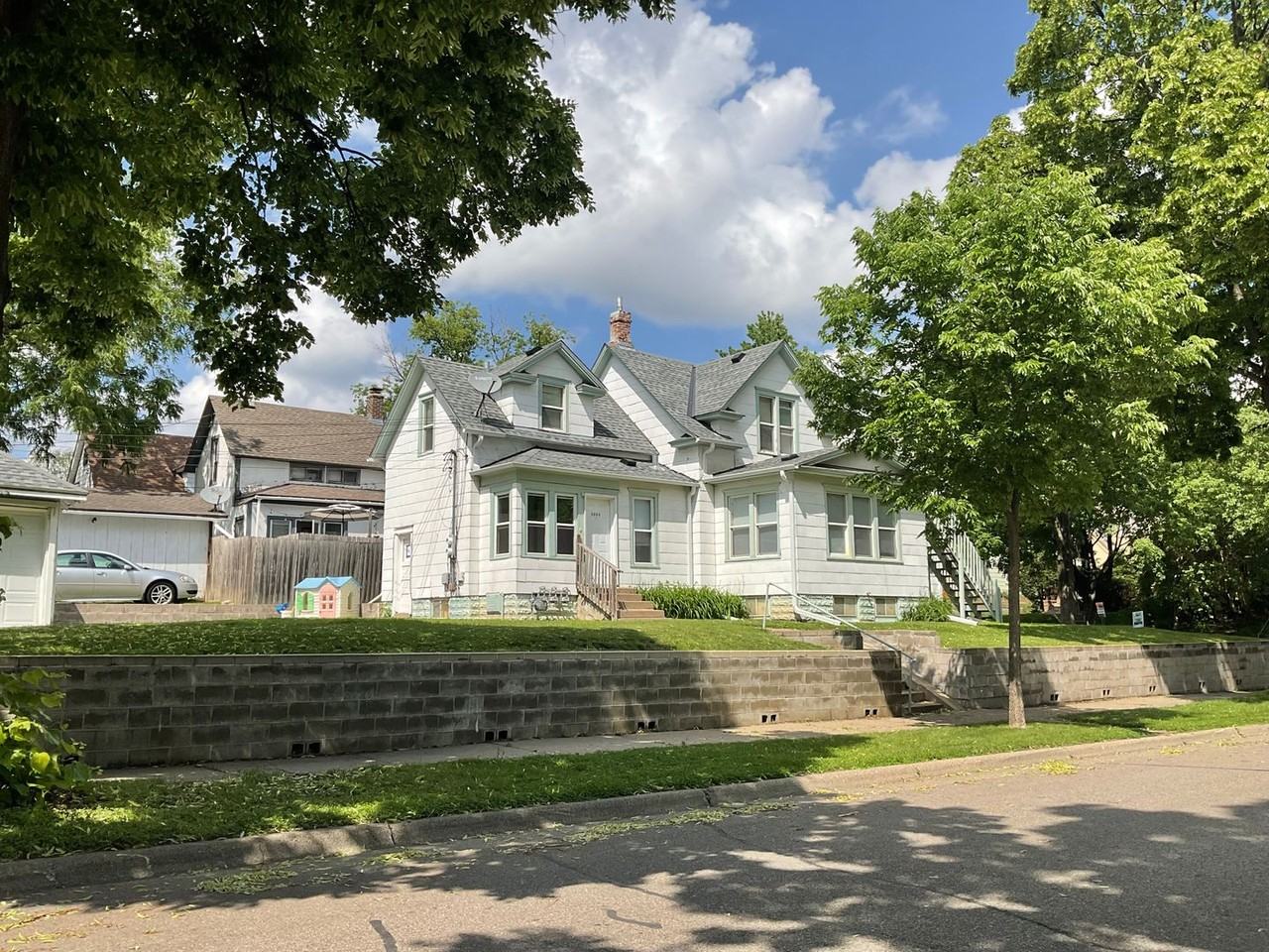 3403 Aldrich Ave N - Photo 3 of 5