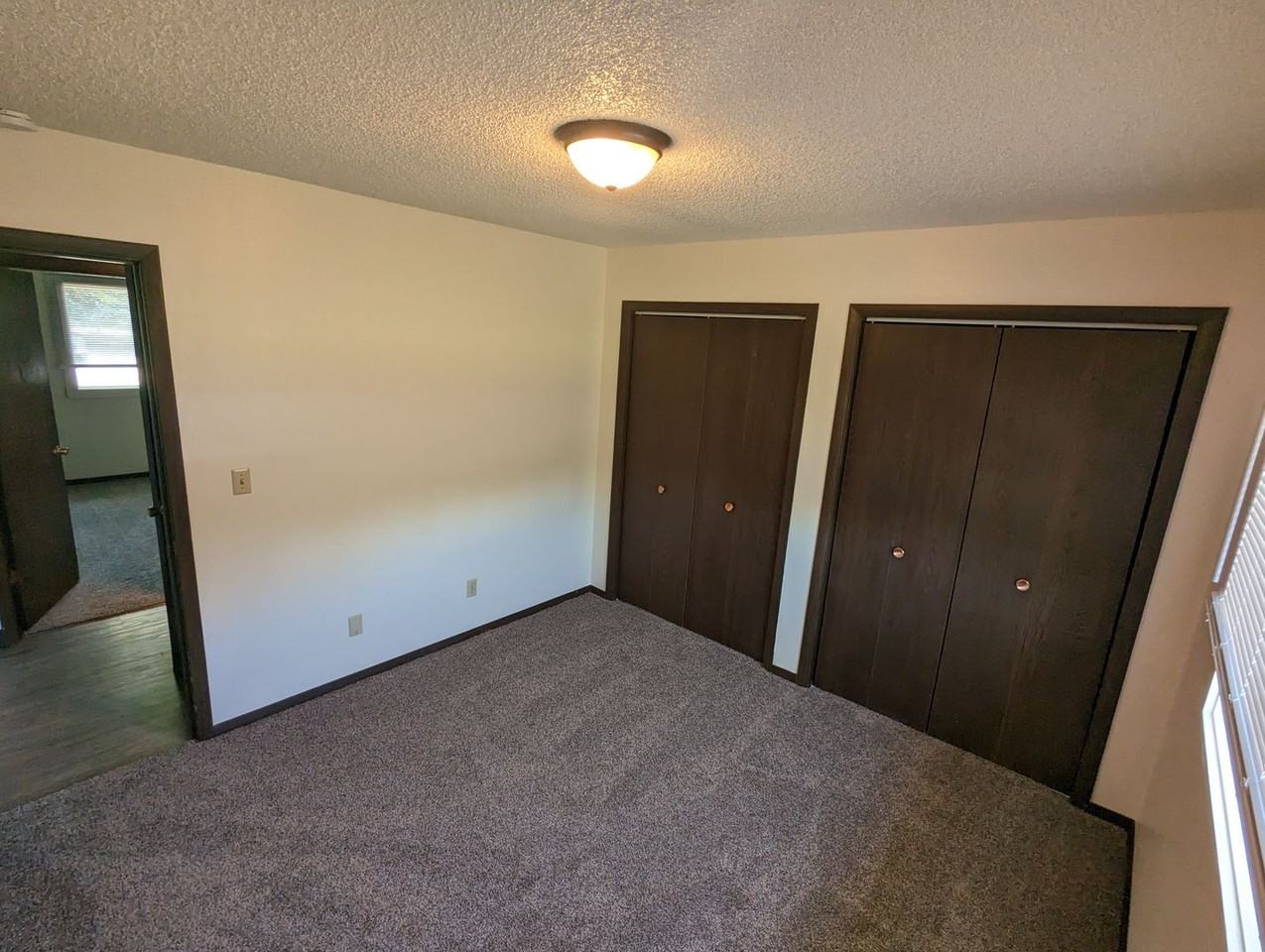 LIN1450 - Photo 2 of 8