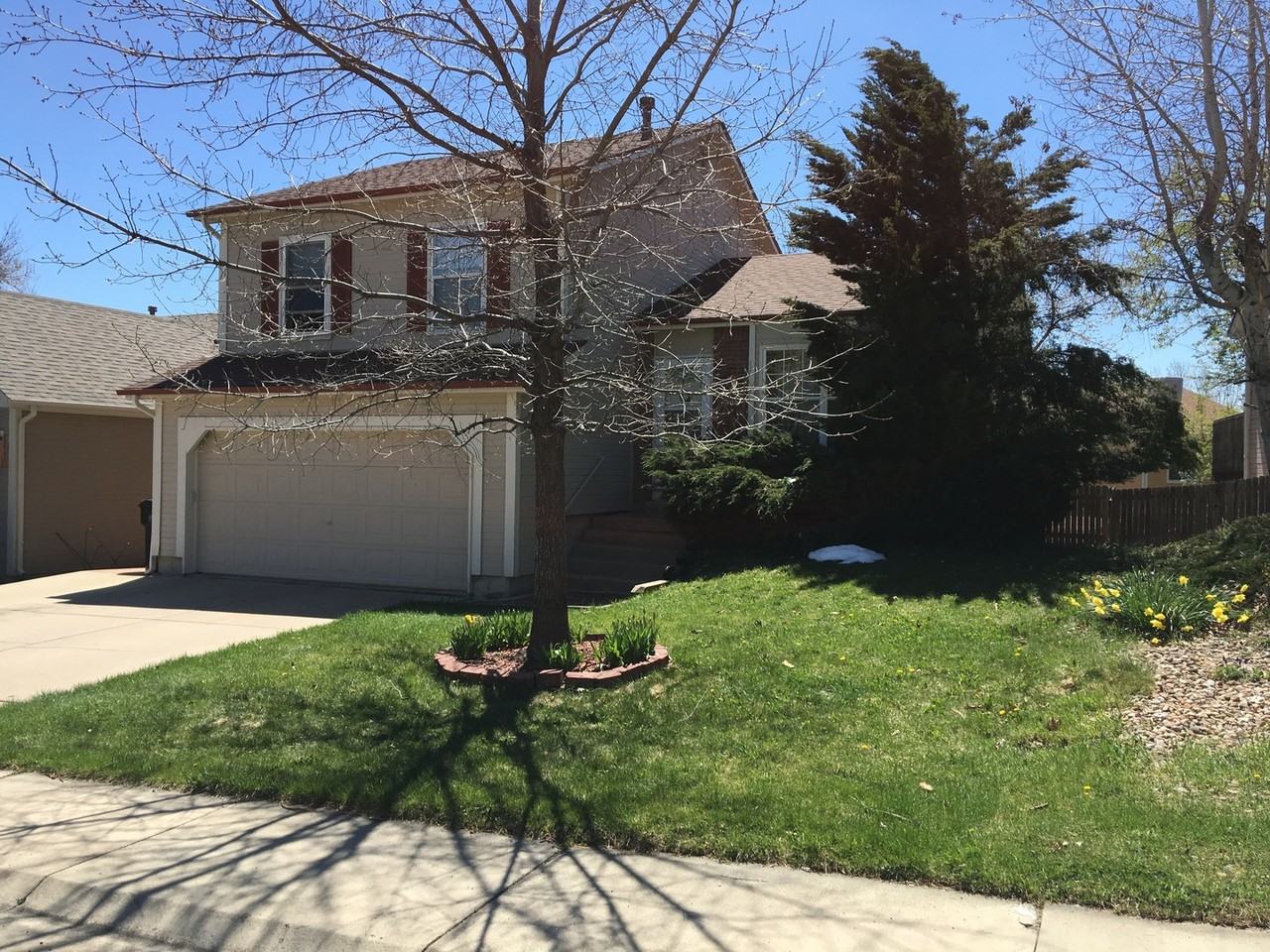 322 Eisenhower Dr - Photo 3 of 13