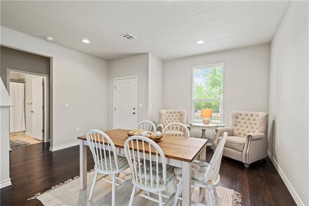 5308 Golden Canary Ln - Photo 4 of 34