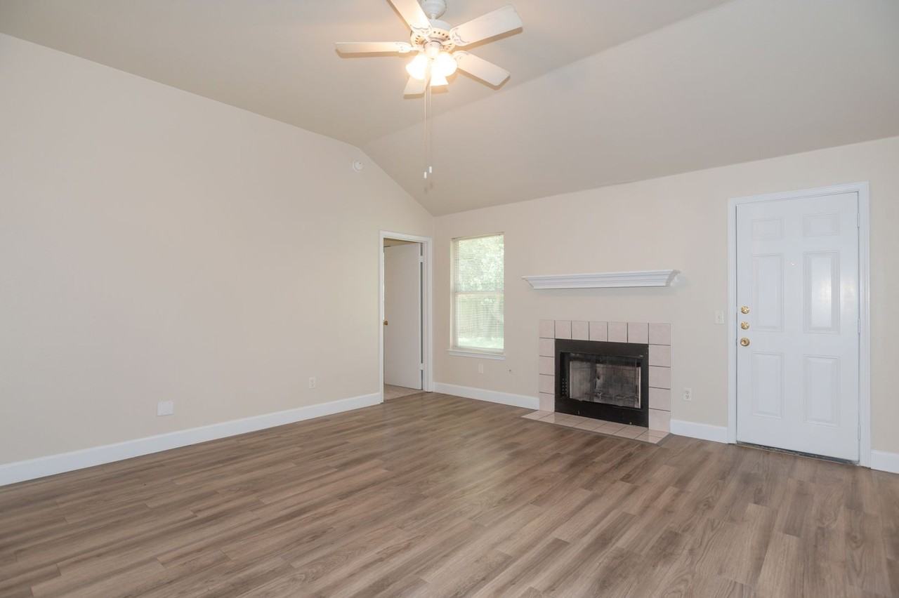 609 Sunny Brook Dr - Photo 4 of 19