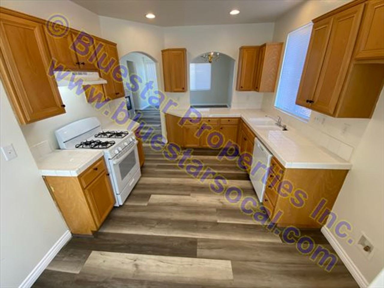 14547 Scottsdale Cir - Photo 2 of 15