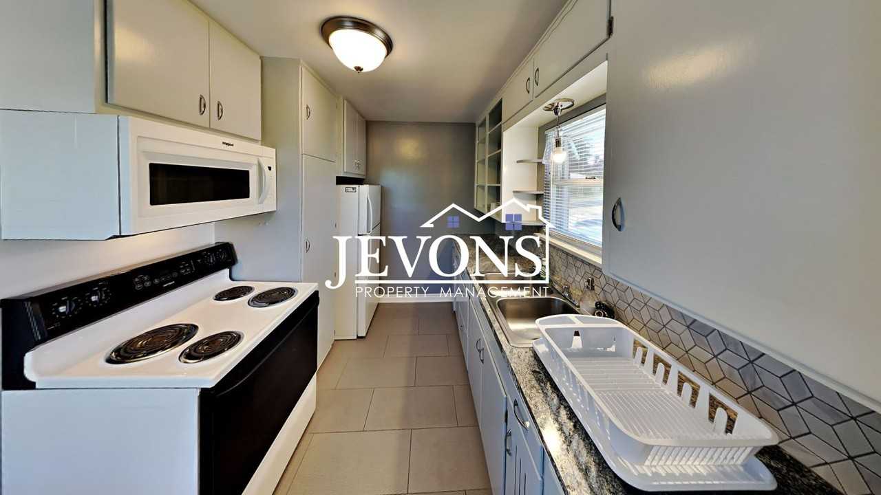 603 S 31st Ave - Photo 3 of 36