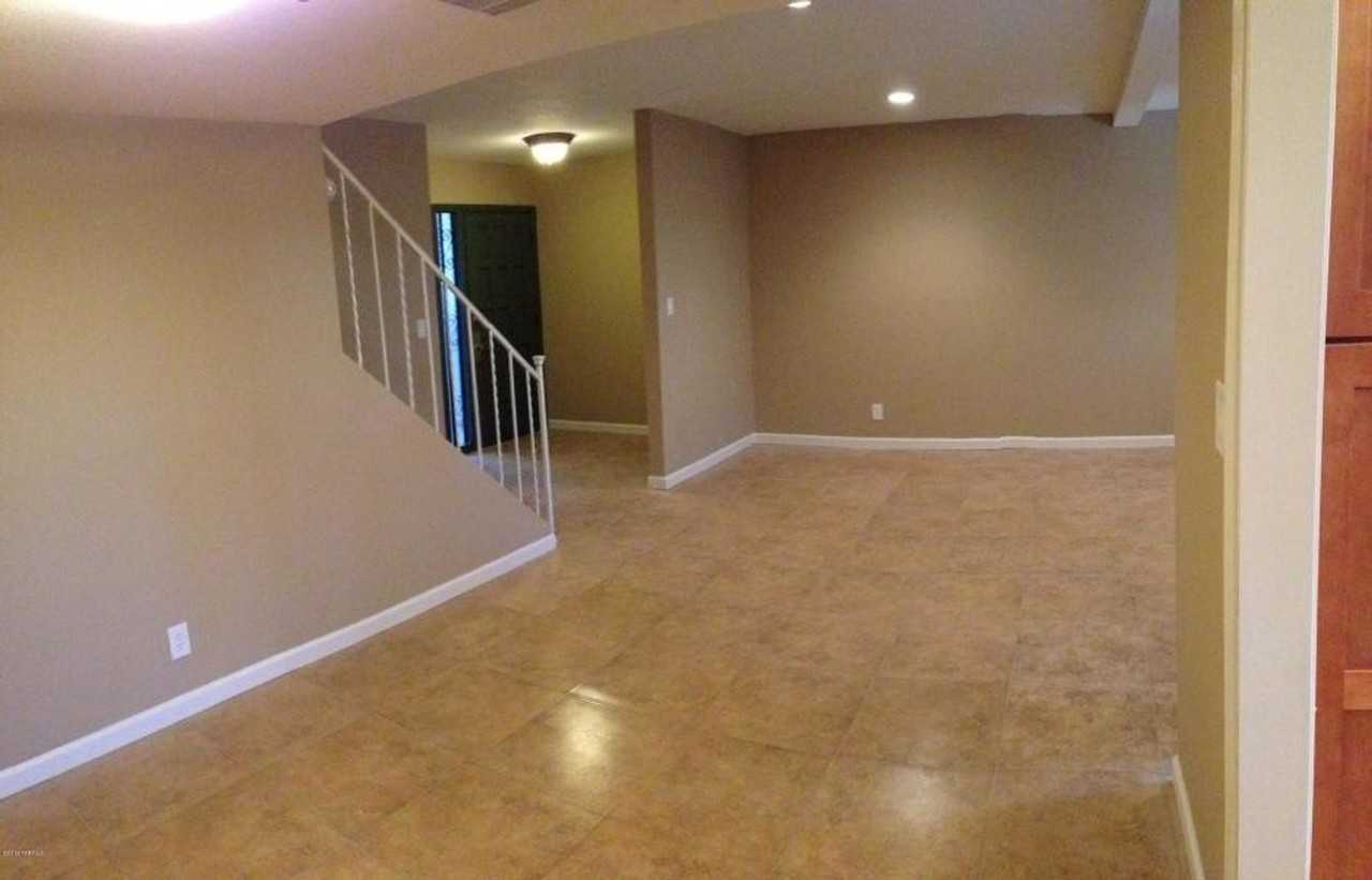 1553 E Prince Rd - Photo 2 of 9