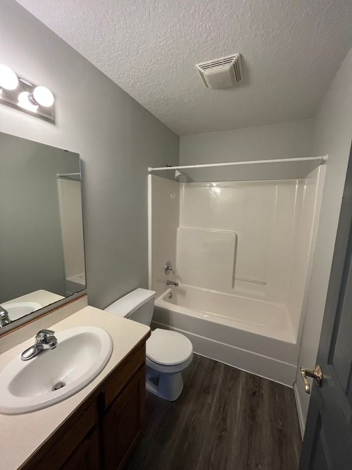 4315 W 27th St - Photo 3 of 13