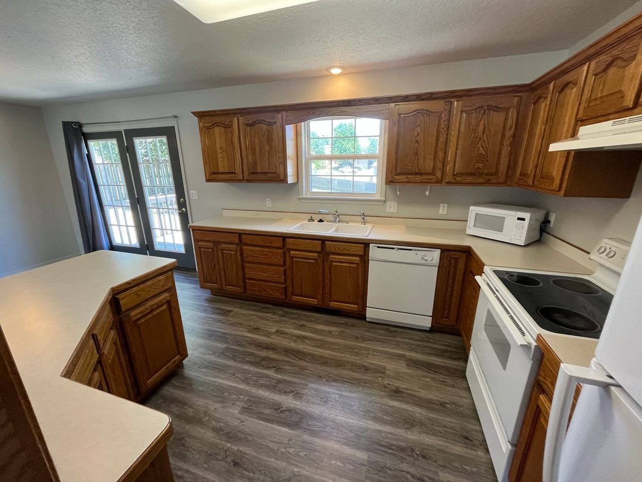 4315 W 27th St - Photo 7 of 13