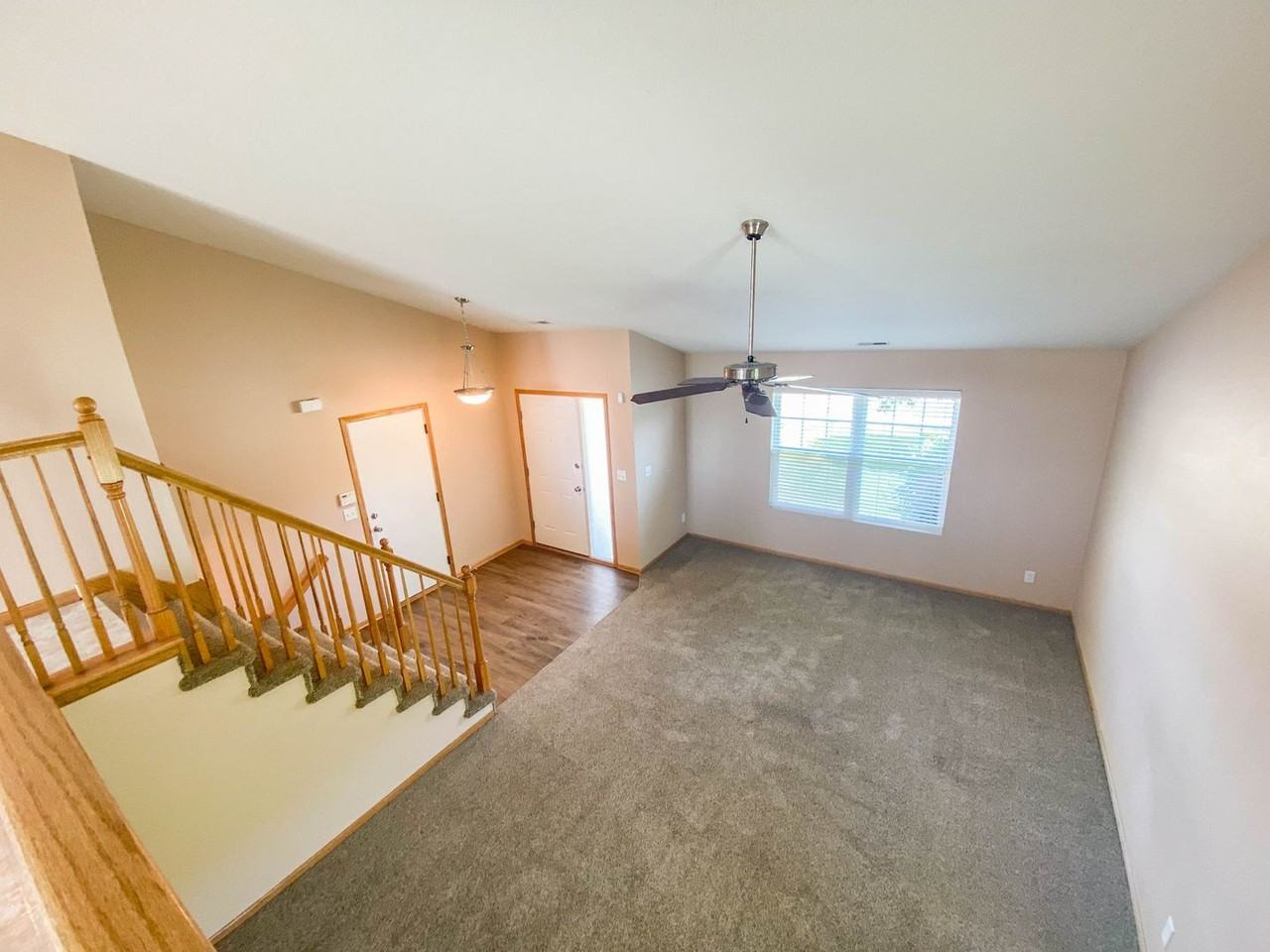 450 Se Westgate Dr - Photo 6 of 20