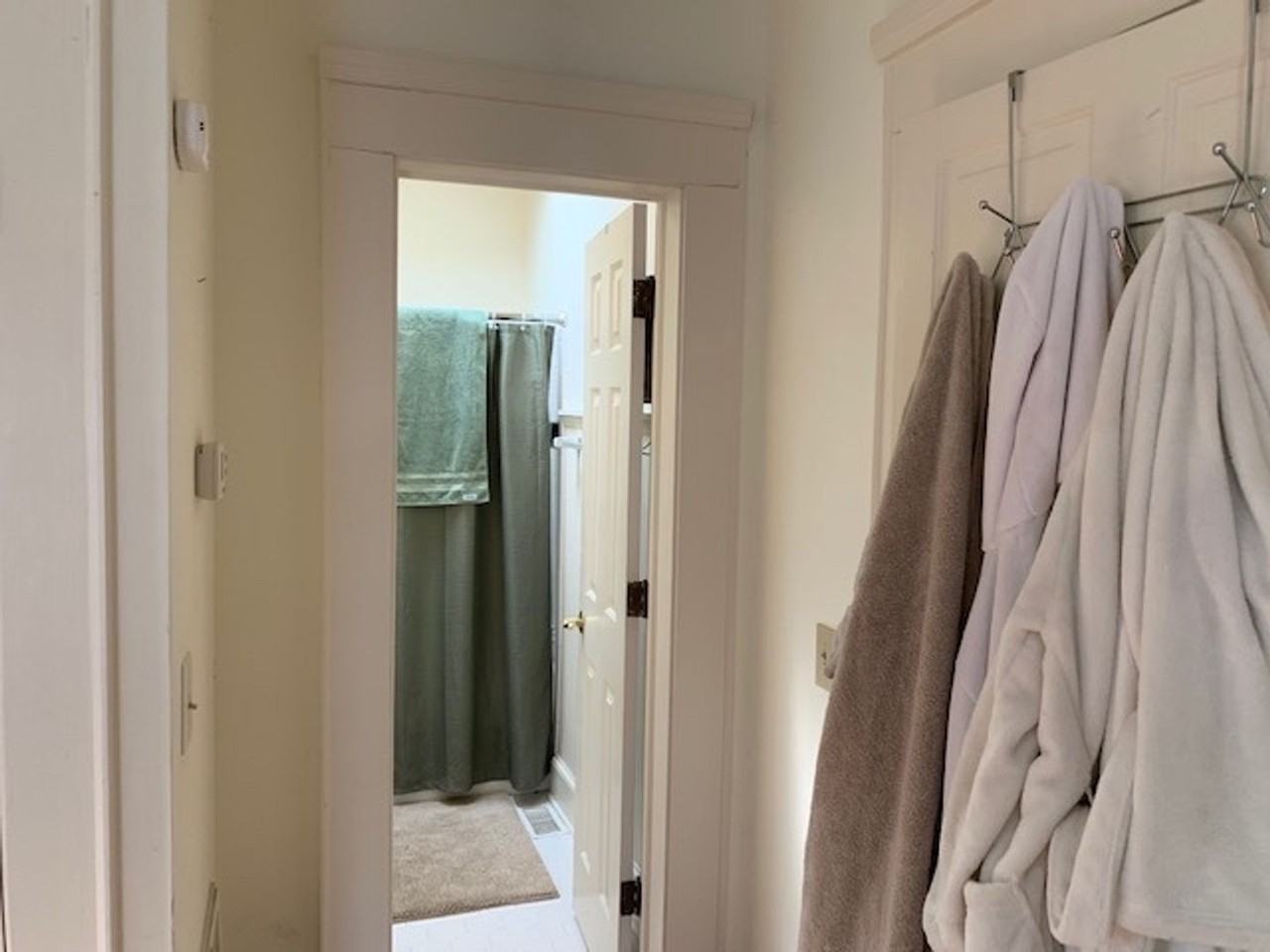 811A Jackson St - Photo 3 of 11