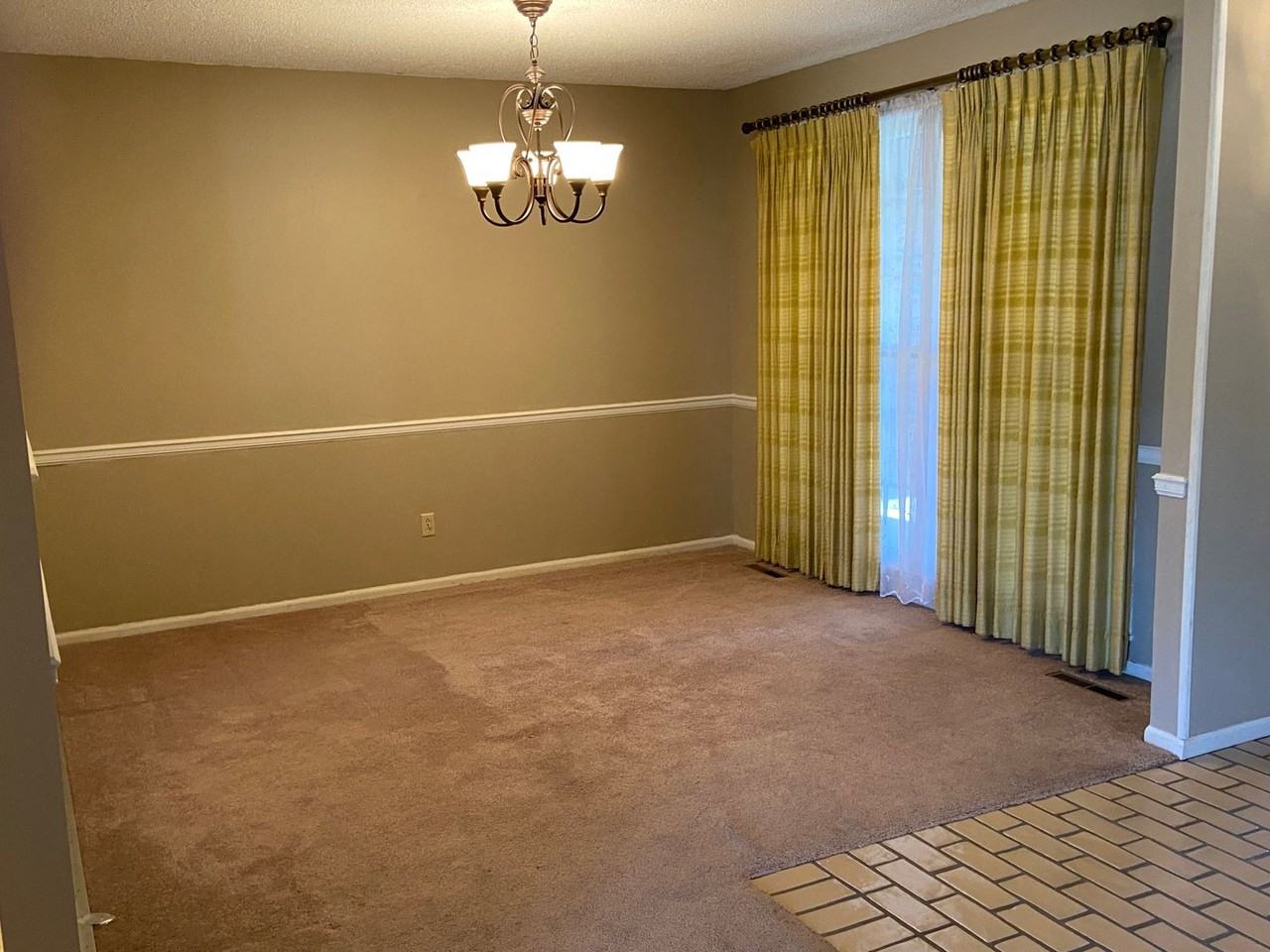 1721 E Lark St - Photo 3 of 15