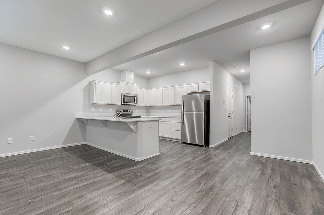 11514 Ne Angelo Dr - Photo 3 of 25