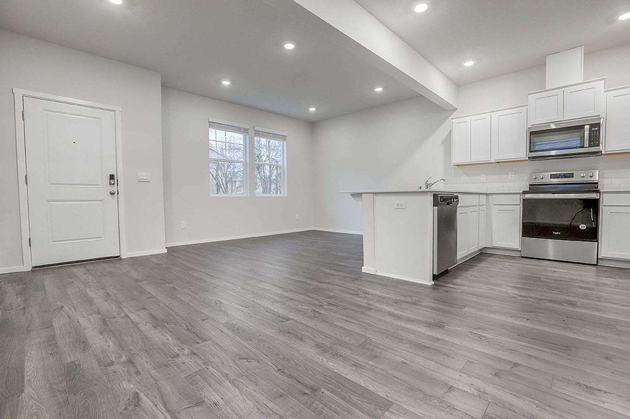 11514 Ne Angelo Dr - Photo 4 of 25