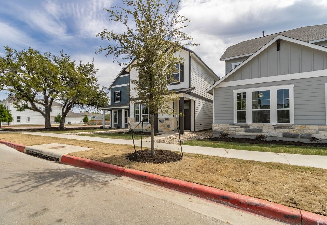 1660 Coral Sunrise - Photo 2 of 30