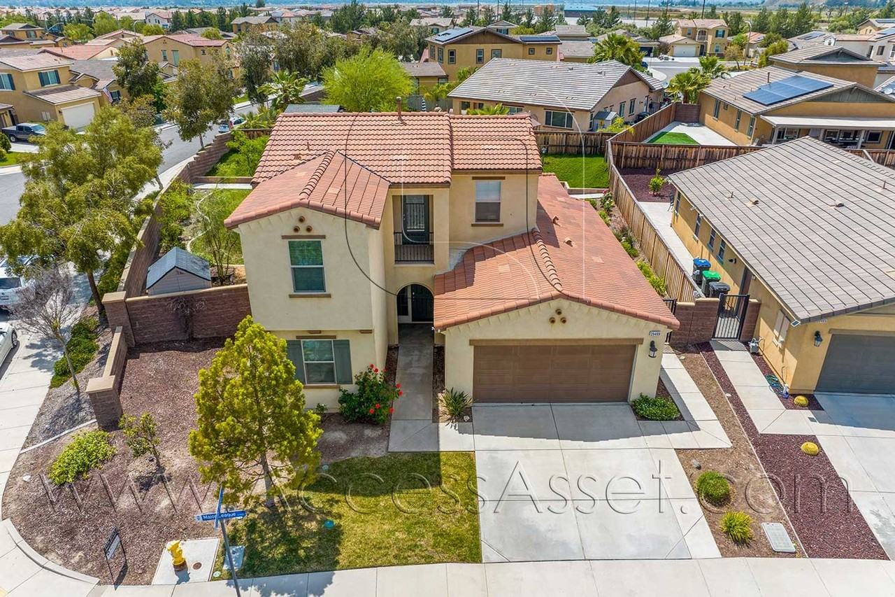 29469 Major League - Photo 2 of 50