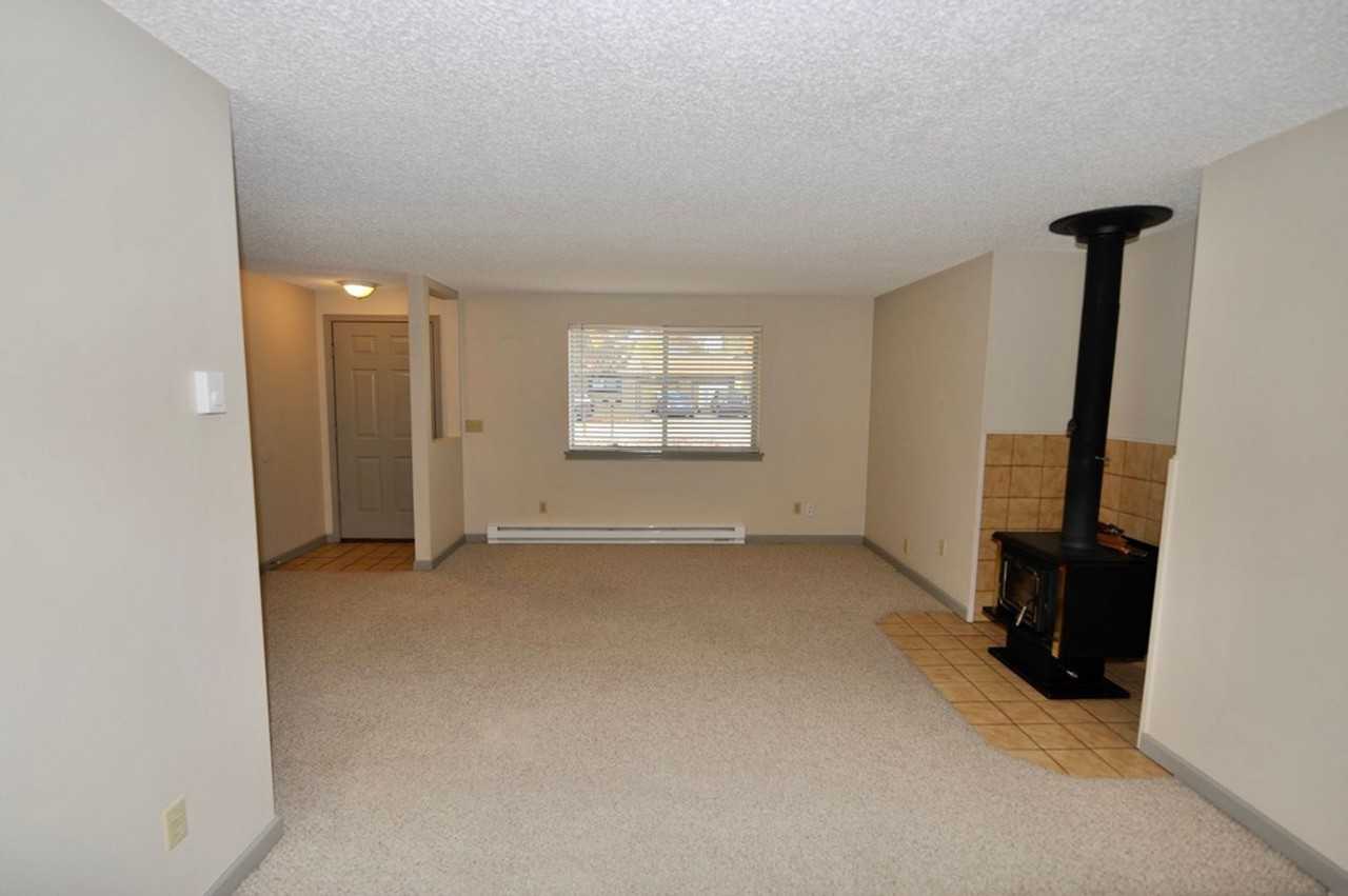 9972 N Hillview Dr - Photo 7 of 40