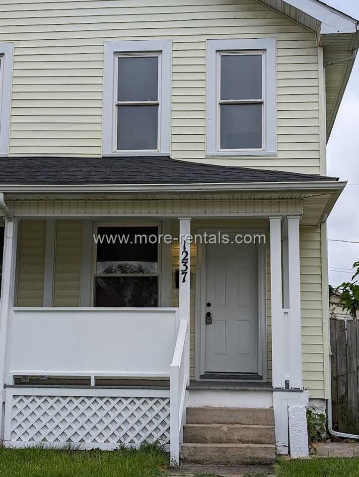 12371239 Atcheson St - Photo 2 of 22
