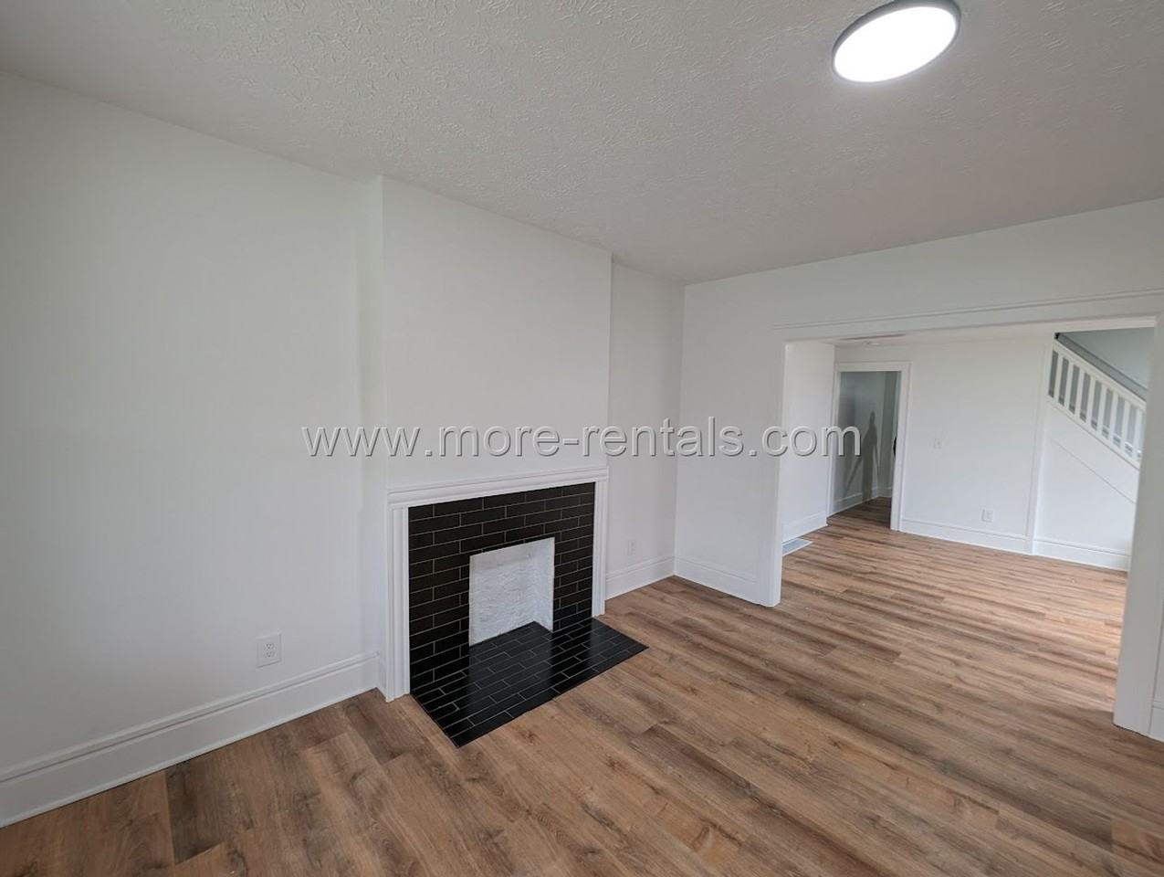 12371239 Atcheson St - Photo 3 of 22
