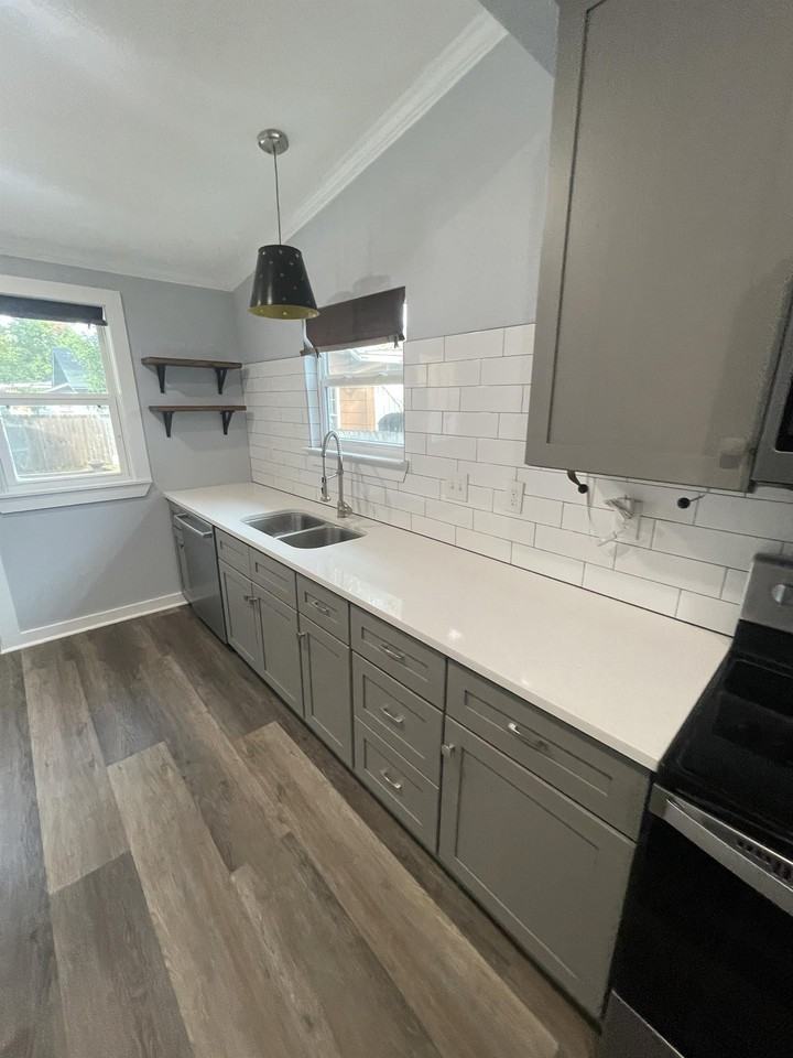 1106 W Gregory St #1106 - Photo 7 of 40