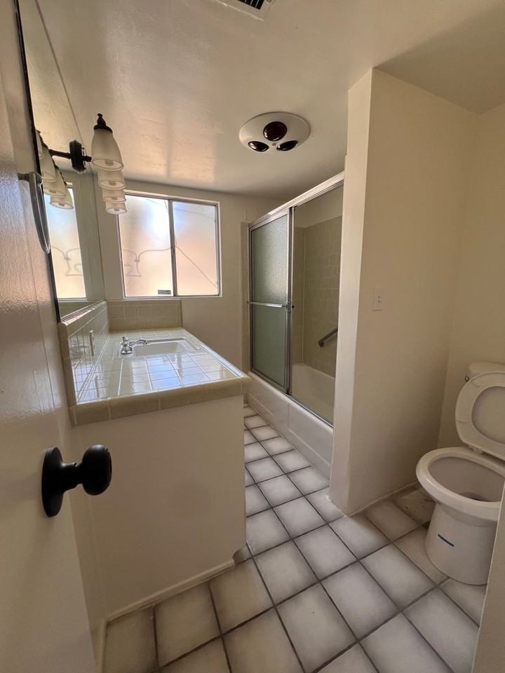 7401 Elata Ave - Photo 2 of 13