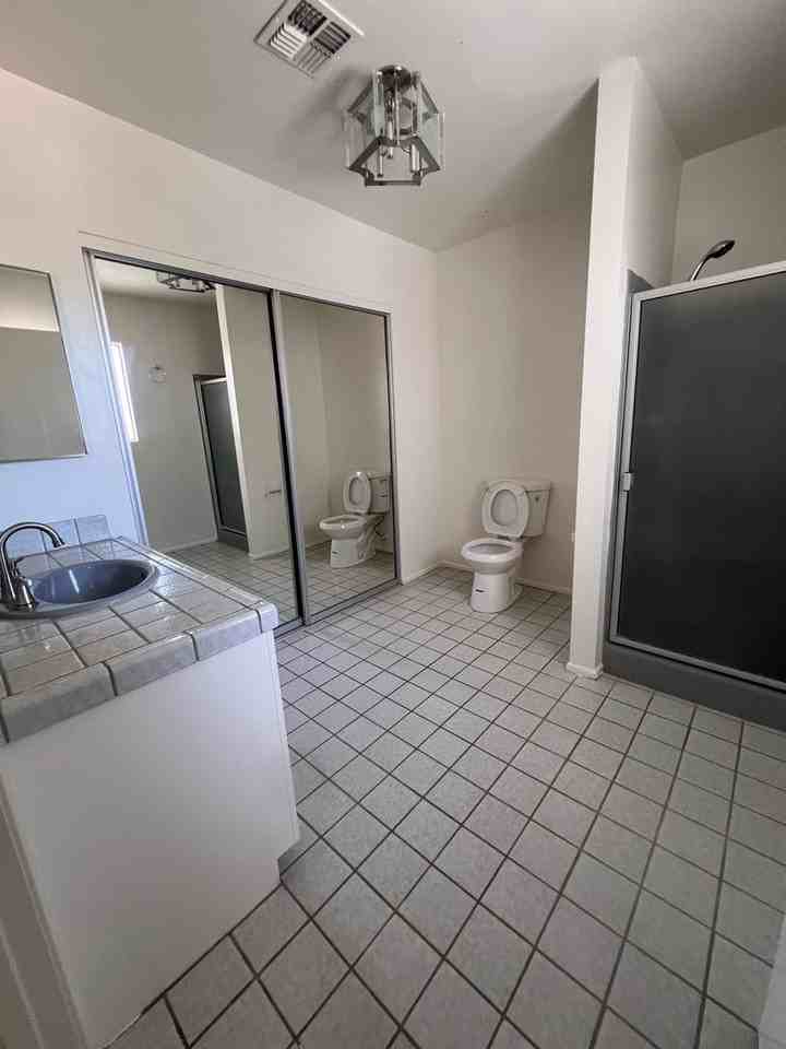 7401 Elata Ave - Photo 4 of 13