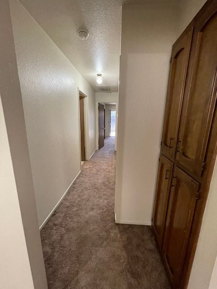 616 616 W Yosemite - Photo 7 of 24