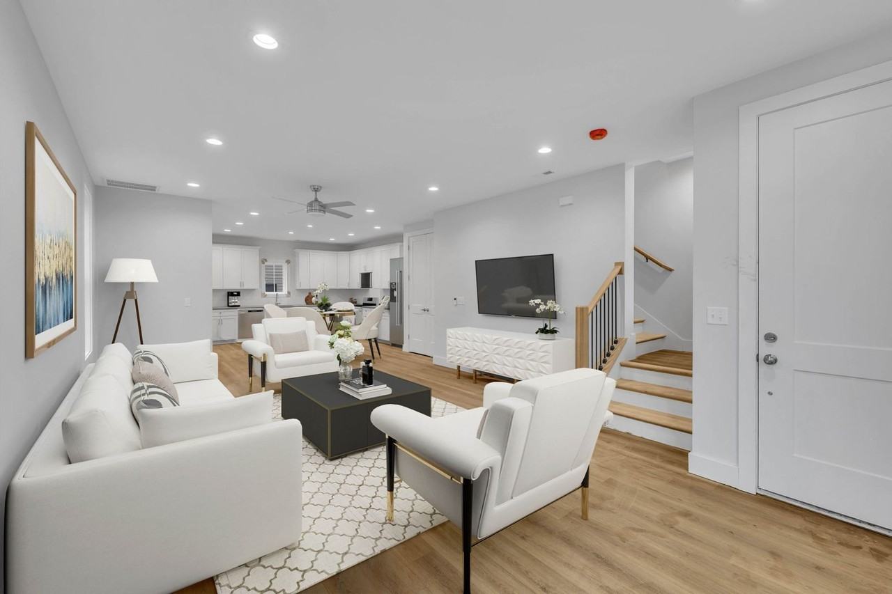 425A Veritas St - Photo 3 of 39