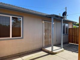 featured image of 2055 6th St