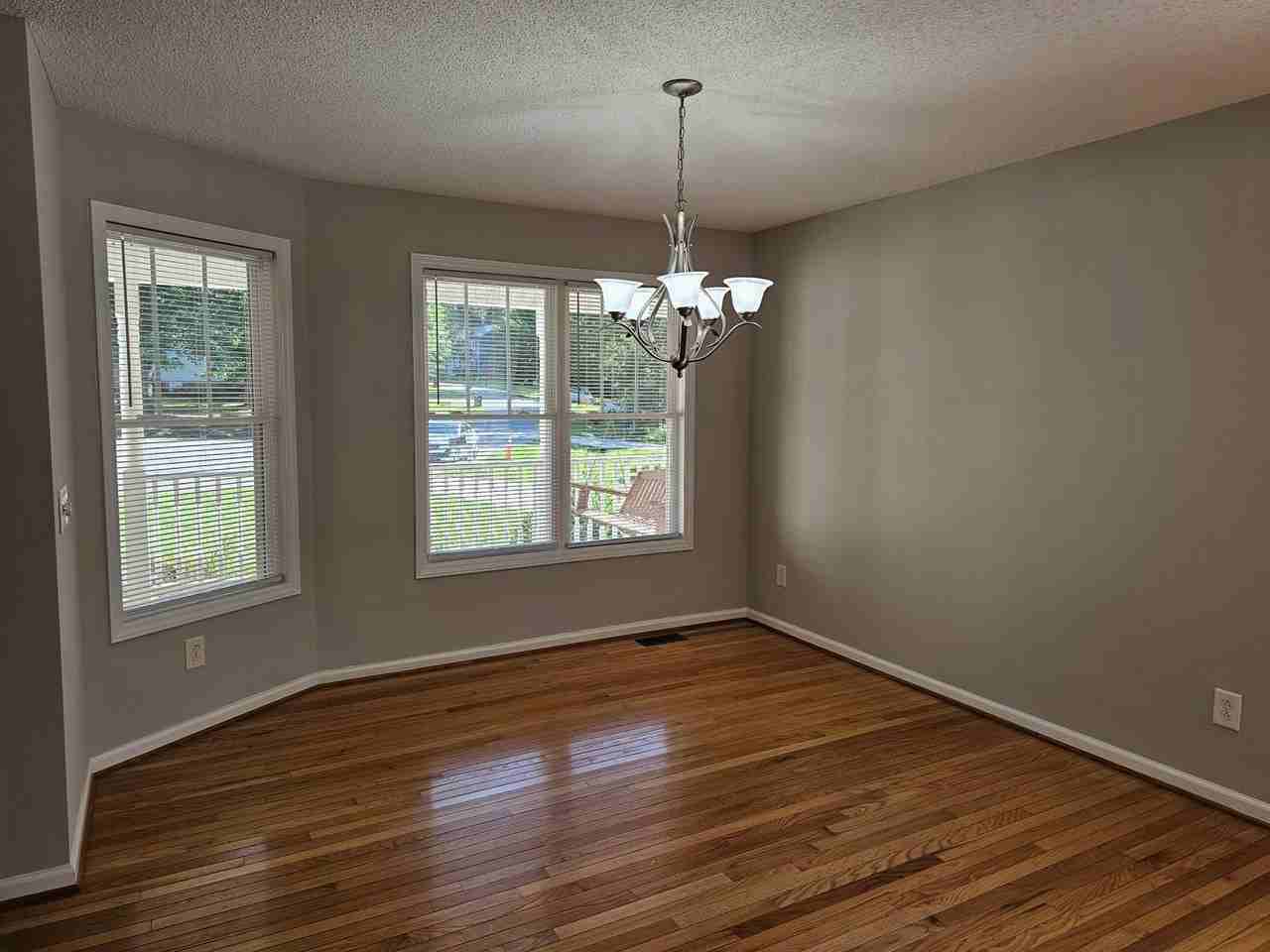 2525 Waterford Ct - Photo 3 of 22